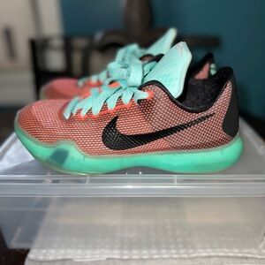 Nike Kids Sneakers - Coral and Aqua